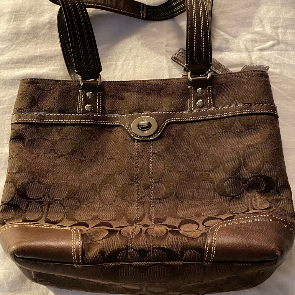 Coach Shoulder Bag